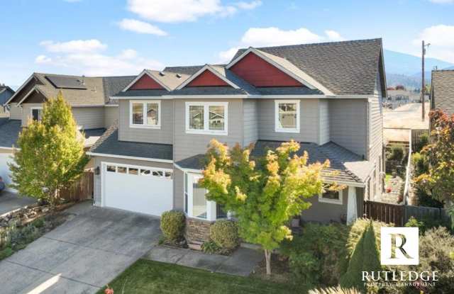 STUNNING 4 Bed/3.5 Bath Home in Talent!!! photos photos STUNNING 4 Bed/3.5 Bath Home in Talent!!! photos photos