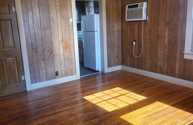 200 E College St - 200 East College Street, Carbondale, IL 62901 200 E College St - 200 East College Street, Carbondale, IL 62901