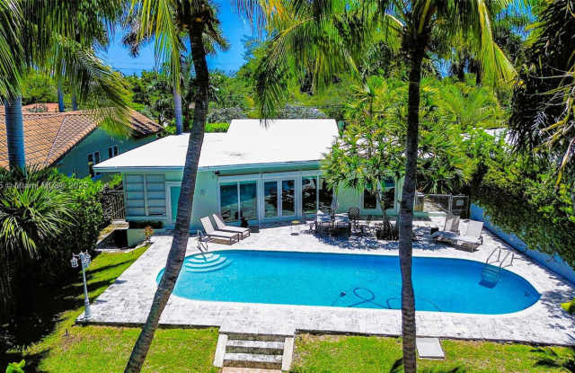 1325 Marseille Drive photos photos
