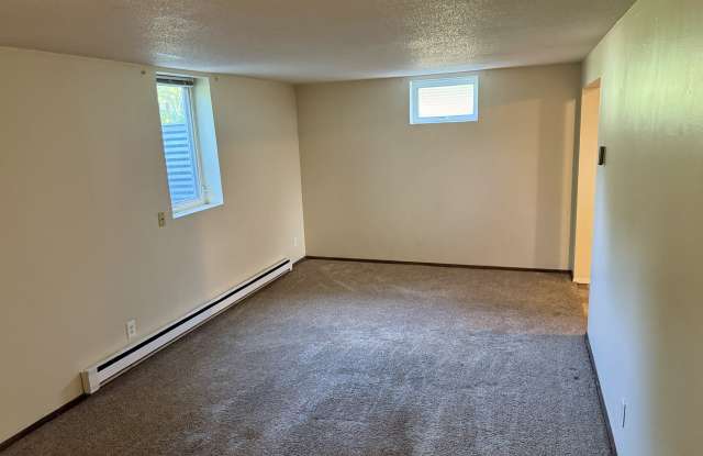 695 Jackson Avenue Southwest - 4 Gallery 3