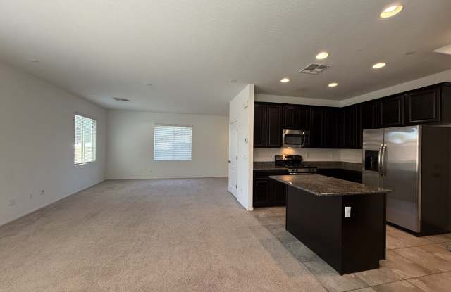757 Calamus Palm Place Gallery 3
