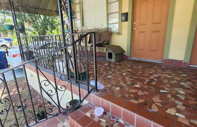 1003 E 15th Ave photos photos