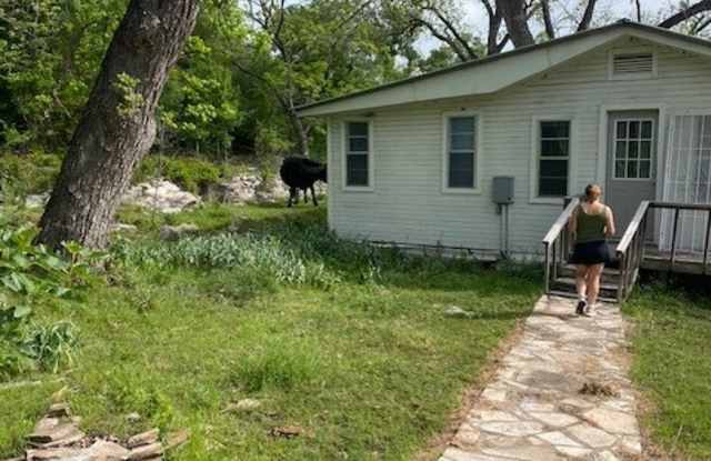 1110 Burnham Ranch Rd photos photos