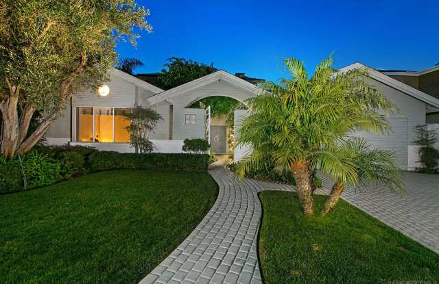 14218 half moon bay dr - 14218 Half Moon Bay Drive, San Diego, CA 92014