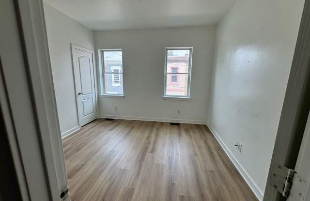A Unique Offering -- 1238 W Firth Street is Waiting For You! photos photos