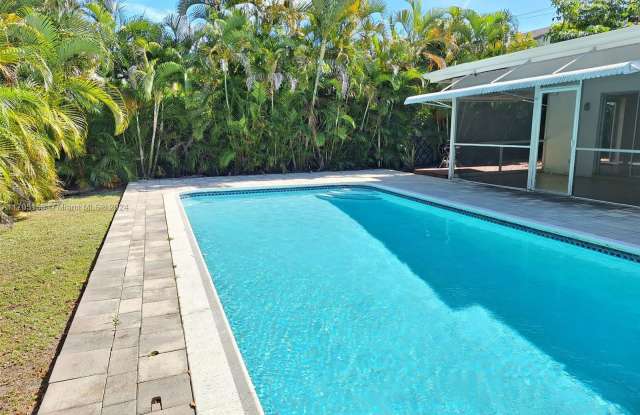 1575 Northeast 38th Street - 1575 Northeast 38th Street, Oakland Park, FL 33334