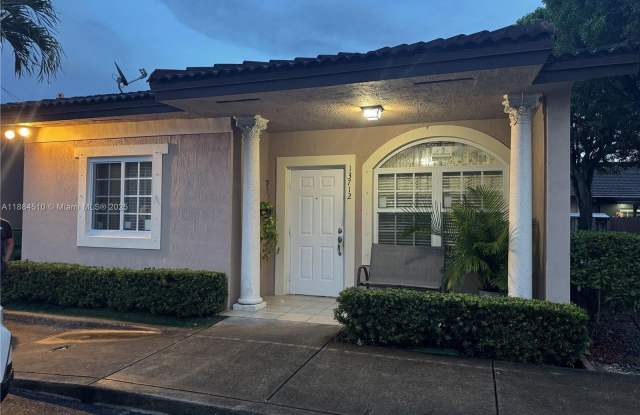 13712 SW 169th Ln photos photos