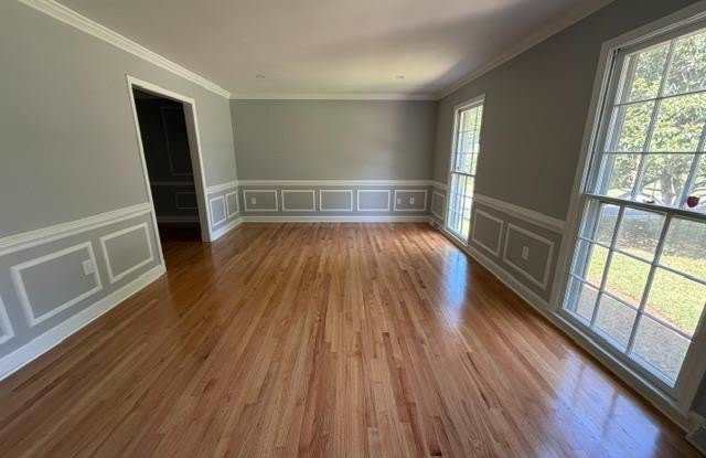 15820 WAYNE Avenue Gallery 2