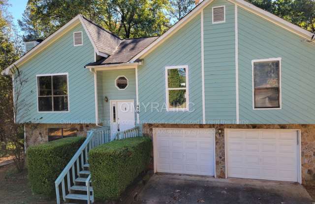Charming Split-Level 3 Bedroom House in Mableton! - 410 Collett Avenue, Mableton, GA 30126