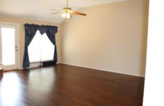1322 Gardenia Drive Gallery 4