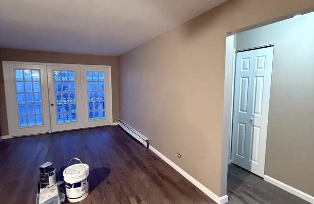 2332 Century Point Lane - 2332 Century Point Lane, Glendale Heights, IL 60139