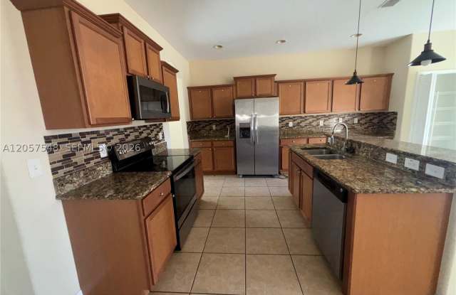 2579 Carrickton Circle Gallery 3