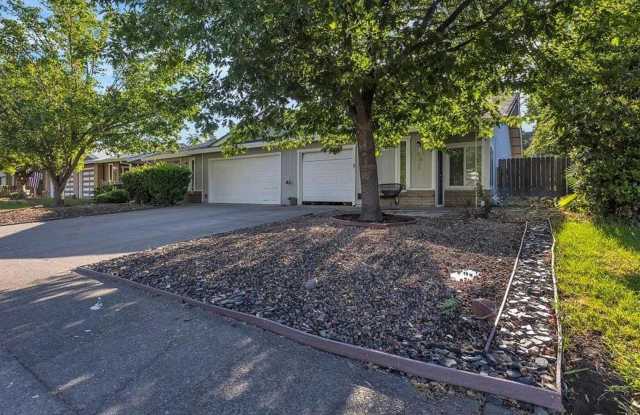 Beautiful 2/2 Duplex in Citrus Heights! photos photos