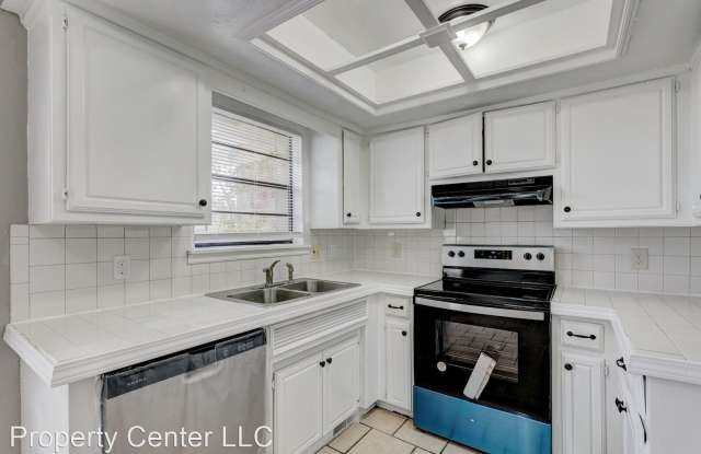 6715 Lyrewood LN Gallery 3