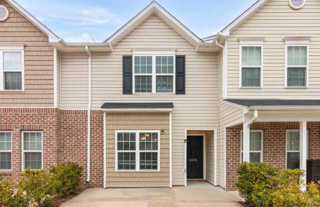 Updated 2BR/2.5BA Townhome photos photos