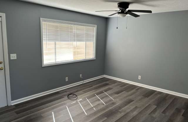 5437 Susan Ln Gallery 2
