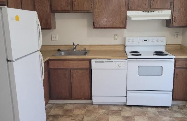 5857 SUITLAND ROAD Gallery 3
