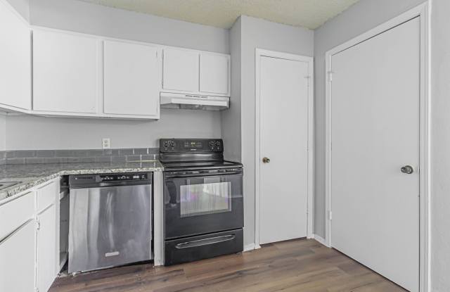 3511 North Nesbitt Ave - H Gallery 2