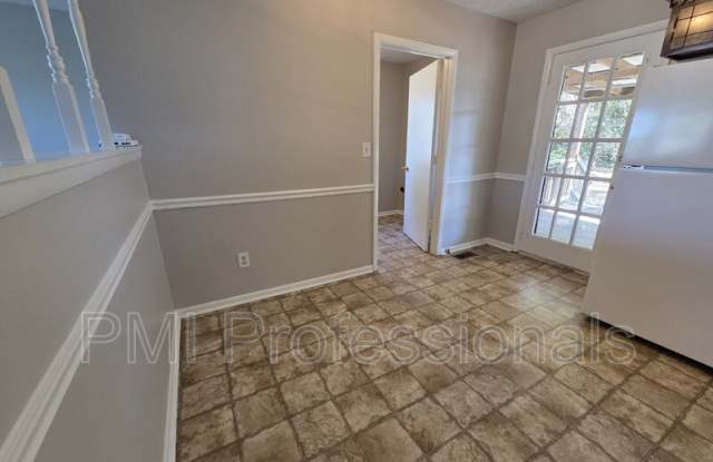 103 Cedar Ridge Dr Gallery 4