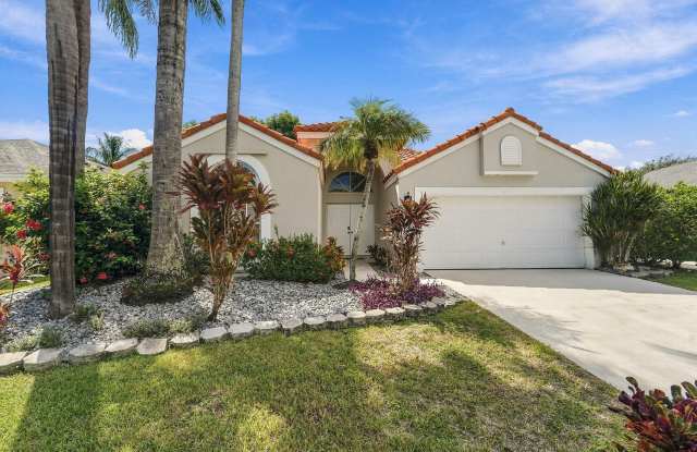 1317 Fairfax Circle E Gallery 1