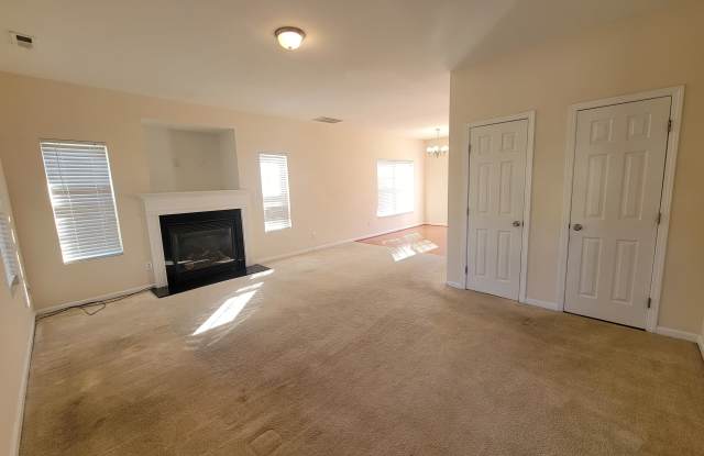 513 Sternwheel Way Gallery 3