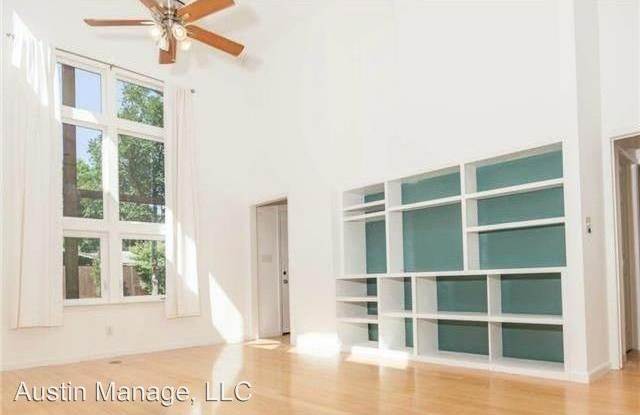 5500 Duval Street Gallery 3