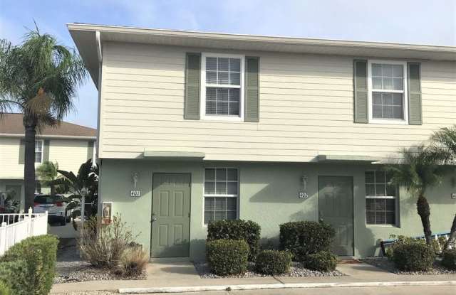 Pebble East Townhomes. Quite location overlooking the Deep Creek Golf course photos photos