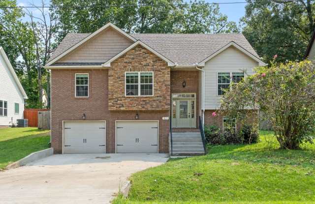 Pet Friendly Four Bedroom with Basement! photos photos