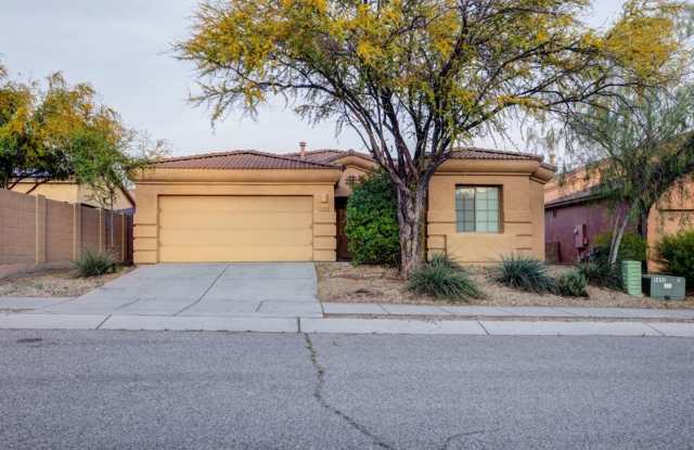 Spacious 3 Bedroom 2 Bathroom Home with Large Backyard  2 Car Garage! photos photos