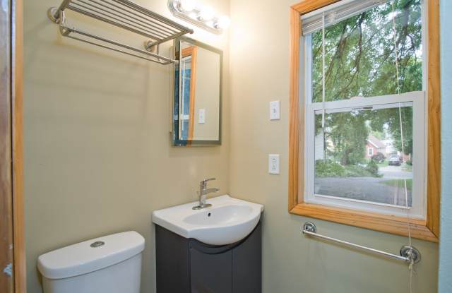 1939 East Mifflin Street - 1939 East Mifflin Street, Madison, WI 53704