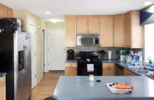 16053 E 105th Ct. Gallery 4