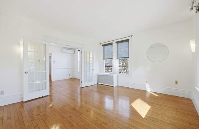 121 White St Gallery 4