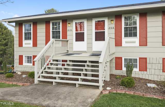 208 Redstone Drive photos photos