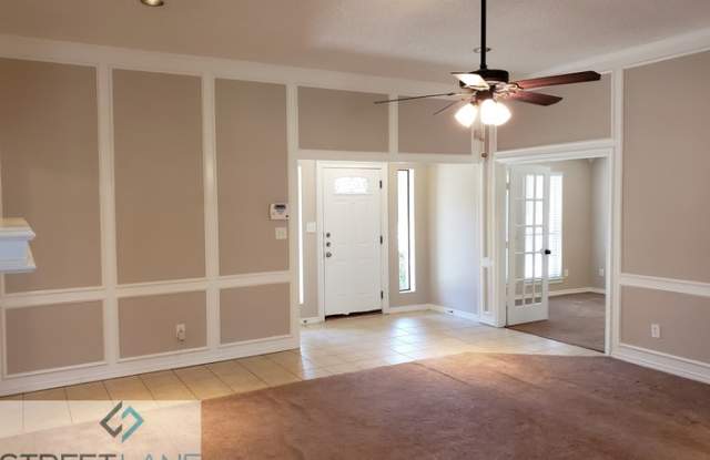 612 Arbor Creek Drive Gallery 4