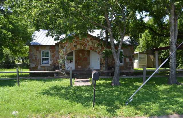 Charming 2 Bed/ 1 Bath Coming Soon!!! photos photos
