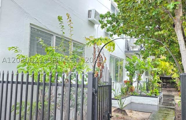 824 82nd St Gallery 2