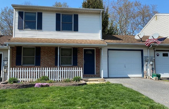 7 Sunrise Ter - 7 Sunrise Terrace, Lancaster County, PA 17551