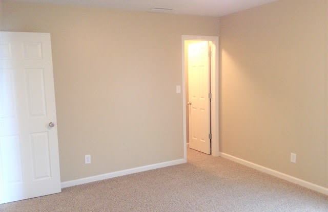 1230 Highland Lake Way Gallery 2