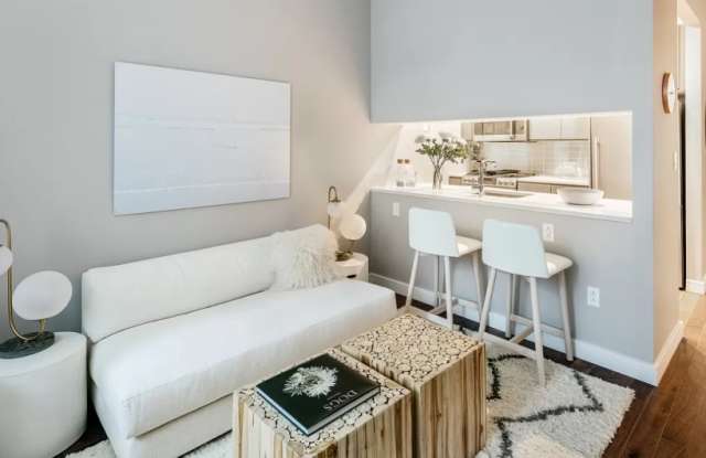 532 West 28th St. photos photos