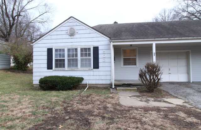 February FREE On This 1 Bedroom 1 Bath Duplex in Navy Hill Area in Olathe photos photos