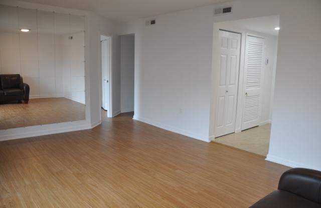 1300 Army Navy Drive Gallery 3