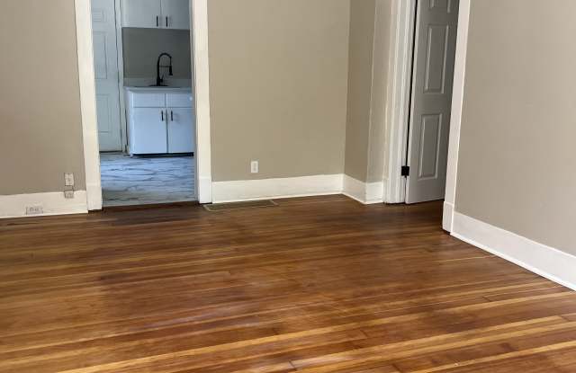 720 Custer Street - 1 Gallery 4