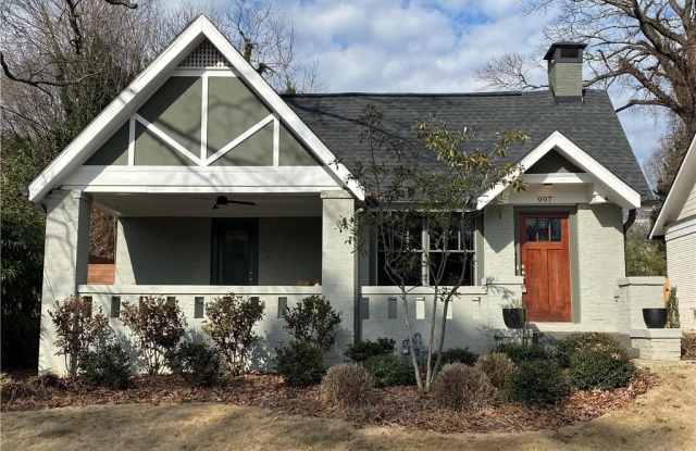 997 Woodbourne Drive SW photos photos