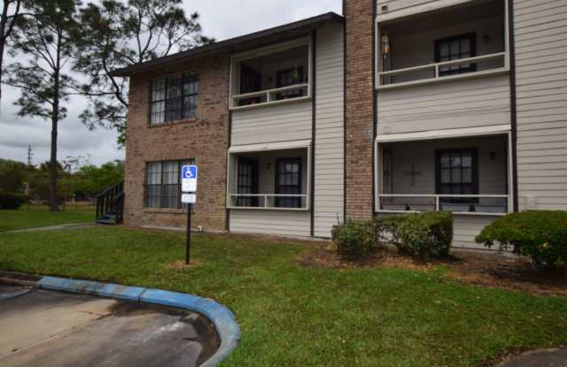 1 Bedroom, Bath Condo For Rent at 4601 Cason Cove Drive #211 Orlando, FL 32811 - 4601 Cason Cove Drive, Orlando, FL 32811