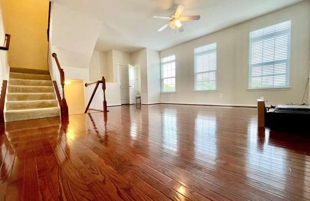 22908 CHESTNUT OAK TERRACE Gallery 3