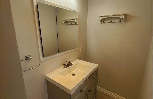 15046 San Feliciano Drive Gallery 4