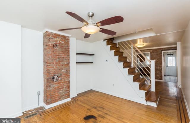 2582 COLLINS STREET - 2582 Collins Street, Philadelphia, PA 19125