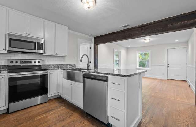 310 E Josephine Street - 310 East Josephine Street, Weatherford, TX 76086