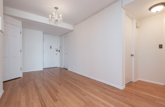 7004 BLVD EAST - 7004 John F Kennedy Boulevard East, Guttenberg, NJ 07093