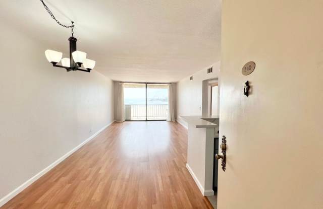 Oceanfront Top-Floor Condo – 1 Bed, 1 Bath with Stunning Views photos photos